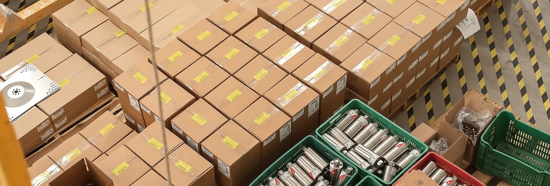 Trabajador de altura con equipo de seguridad HAWK